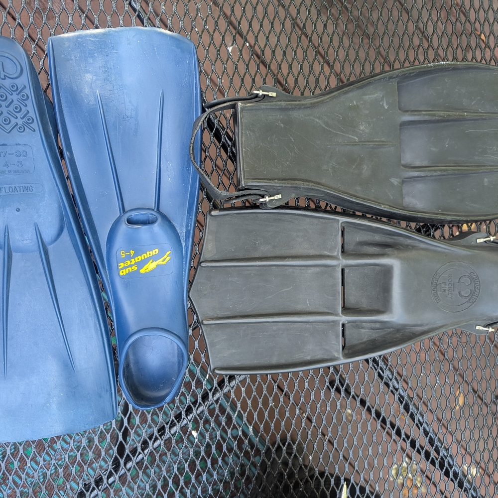 2 Pairs of Scuba Snorkel Fins - Aqua Lung Rocket Fins & Sub Aquatec